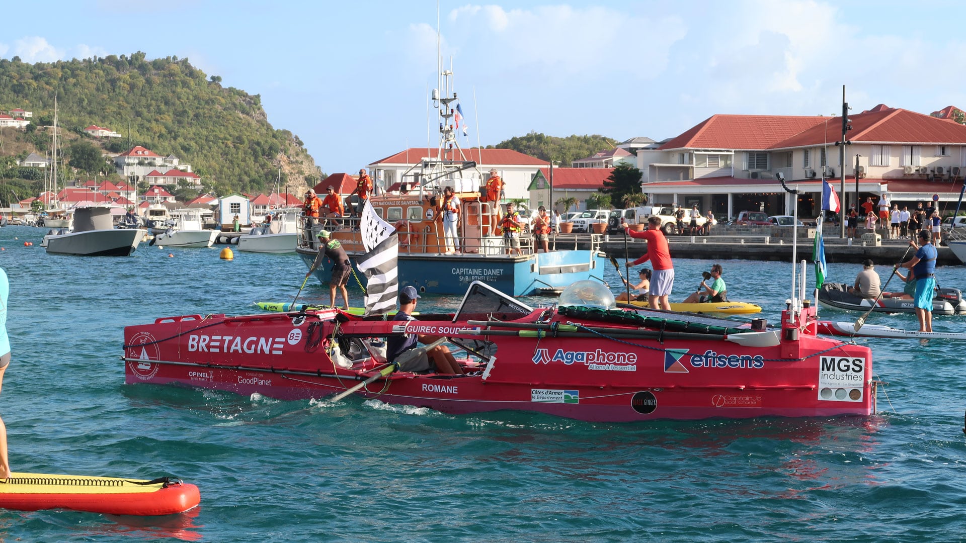 Arrivée de Guirec sur son rameur à Saint-Barthelemy aux Antilles le 26 février 2021