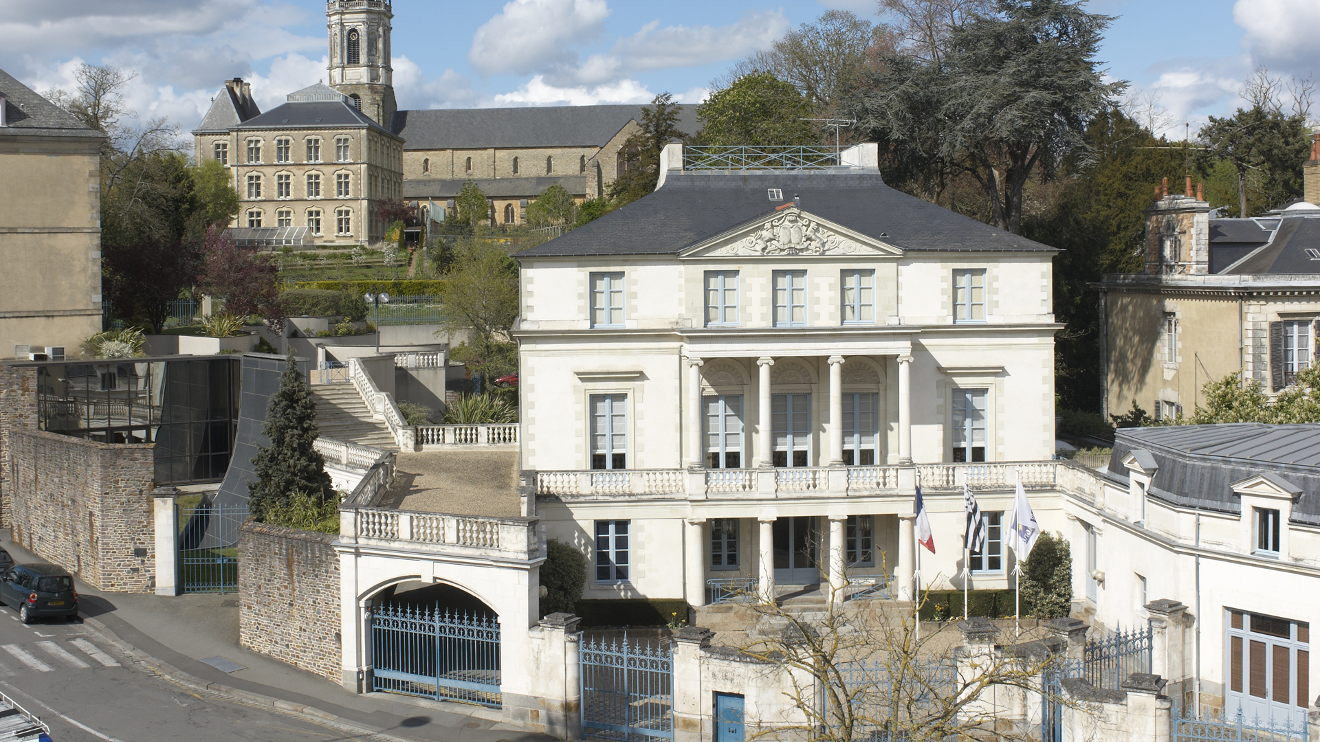 Mont en-dro · région bretagne