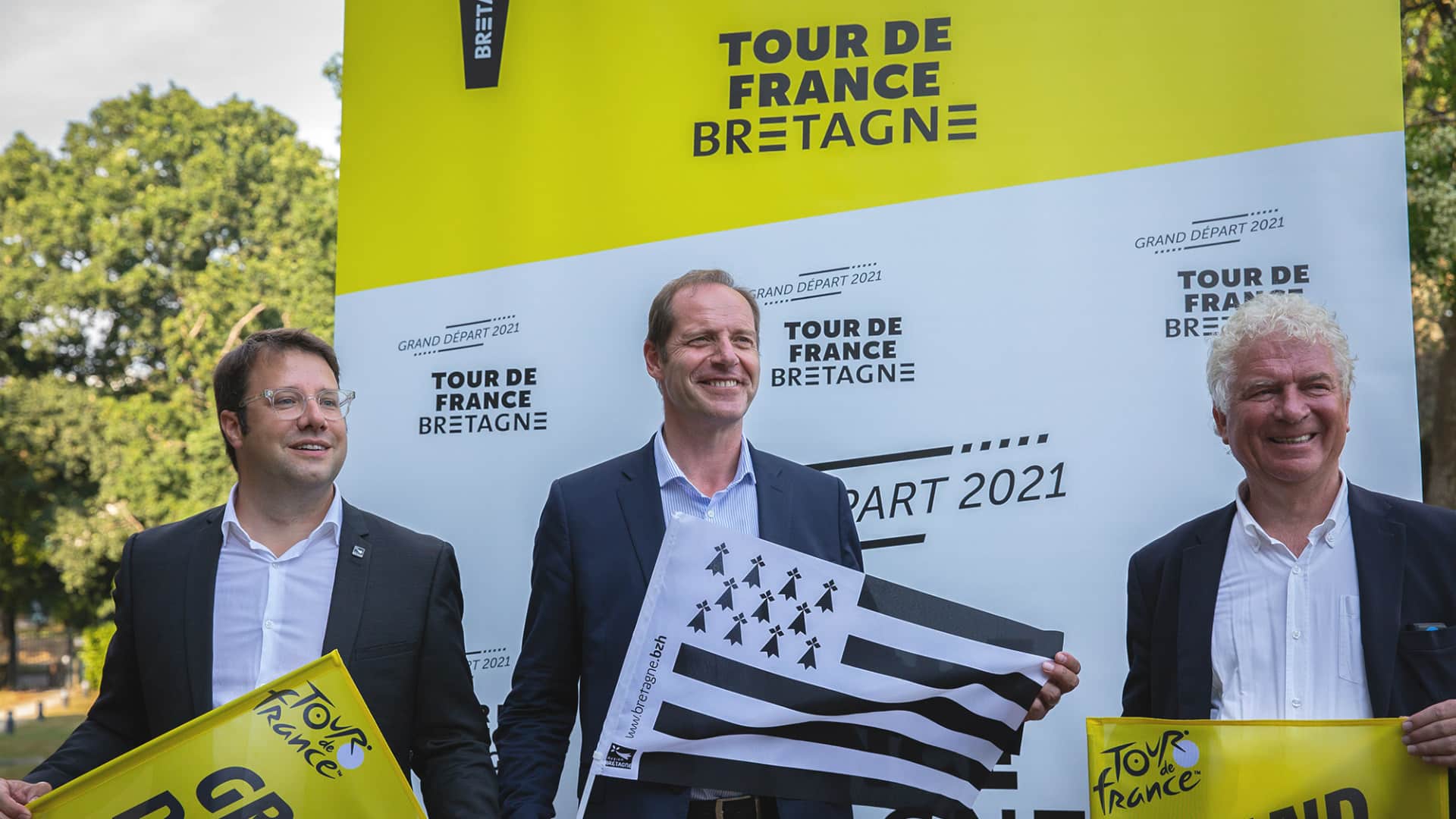 Loïg Chesnais-Girard, Christian Prudhomme et François Cuillandre le jour de l'annonce du grand départ du Tour de France 2021