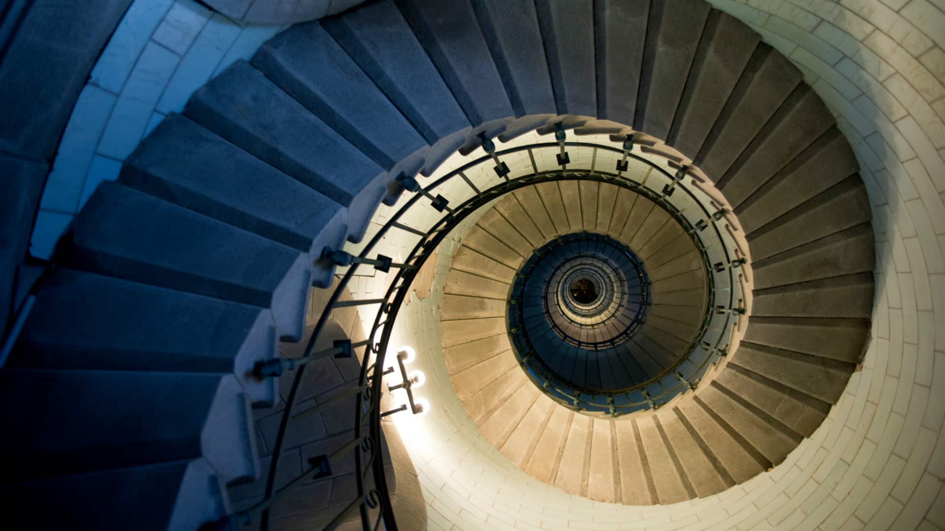 Escalier de phare vu de haut