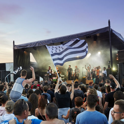 drapeau breton dans un festival