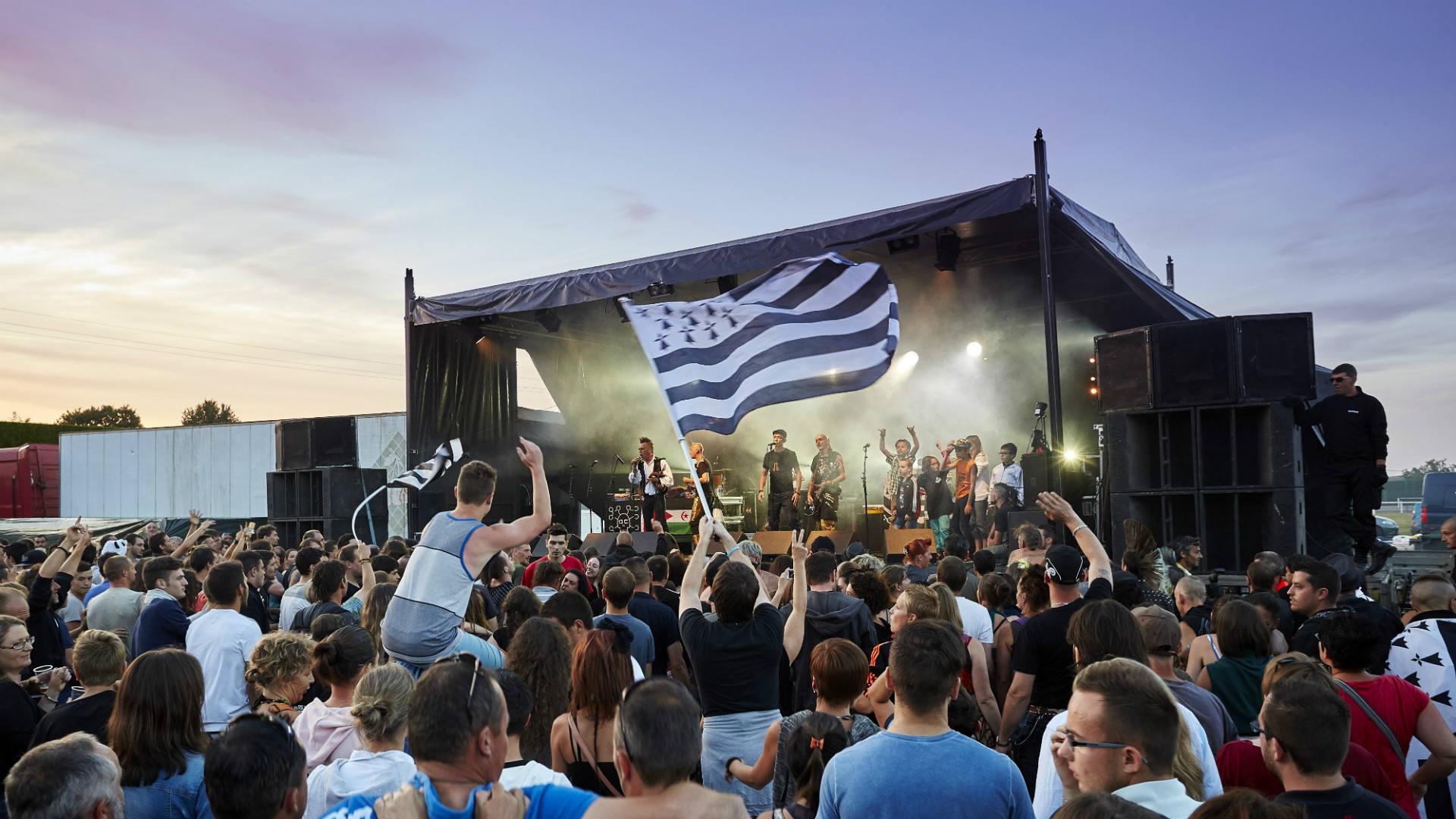 drapeau breton dans un festival