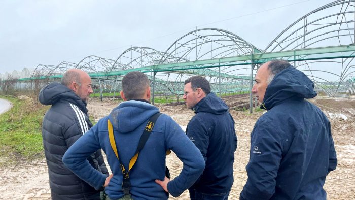 Arnaud Lécuyer en visite dans les exploitations agricoles touchées par les tempêtes Ciaran et Domingos