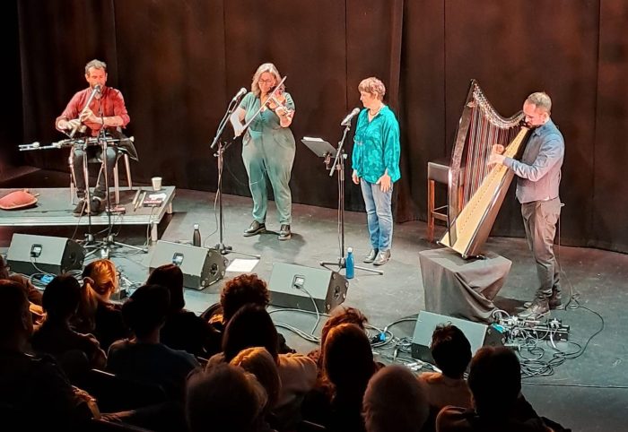 Brewen Favrau, Soazig Hamelin, Véronique Bourjot et Kevin Le Pennec en concert à l'Université de Galway.