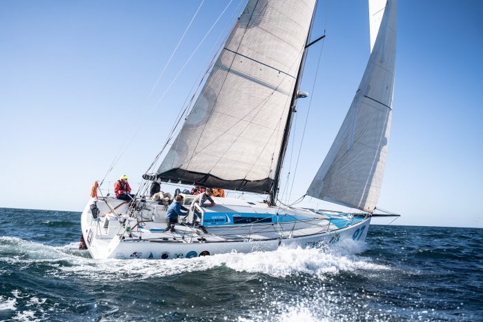 Le skipper Geoffrey Mataczynski à la manoeuvre.