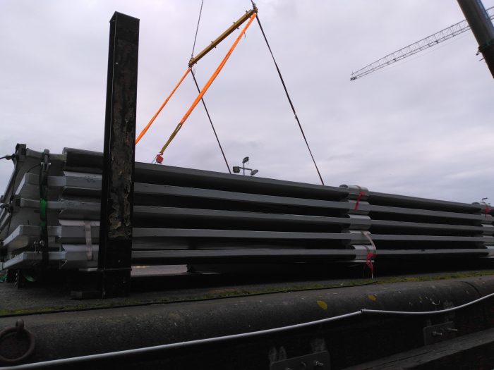 Les voiles se plient en accordéon