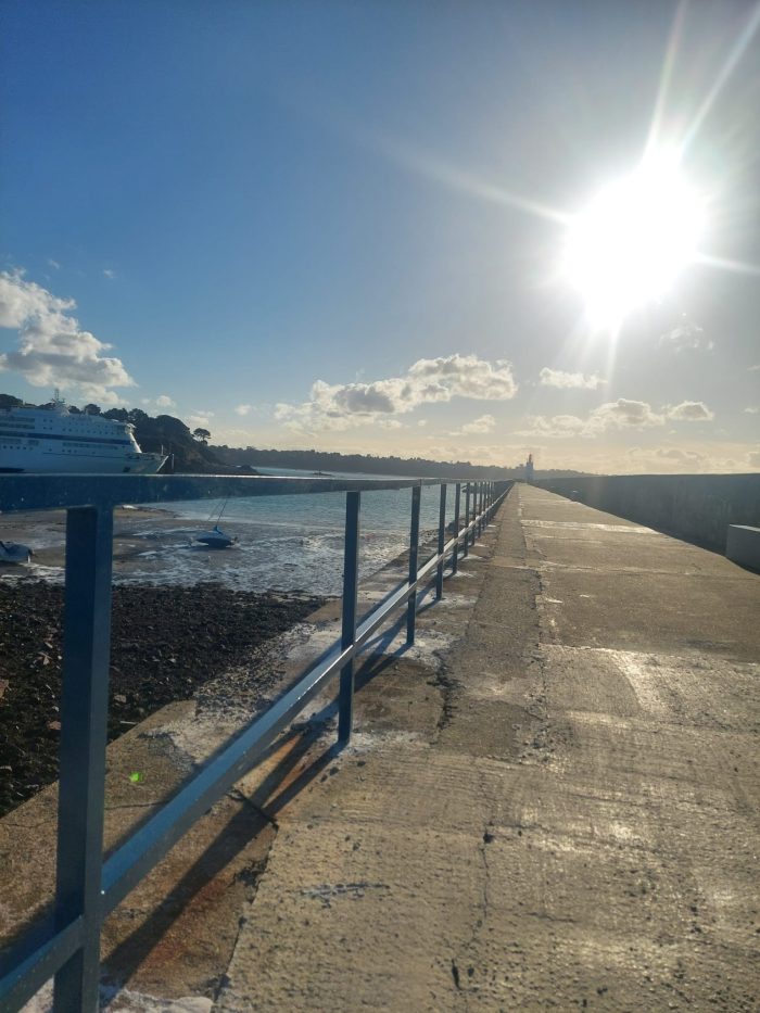 24 mètres linéaires de garde-corps