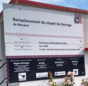 Remplacement du clapet du barrage de Macaire