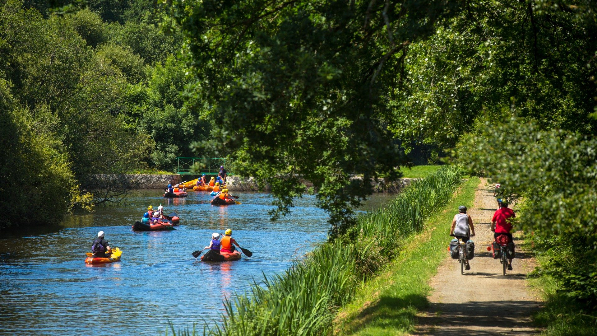 Vélo et kayak sur le canal de Nantes à Brest