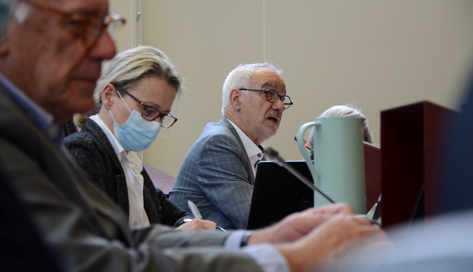 Patrick CARE, Président, lors d'une session du CESER